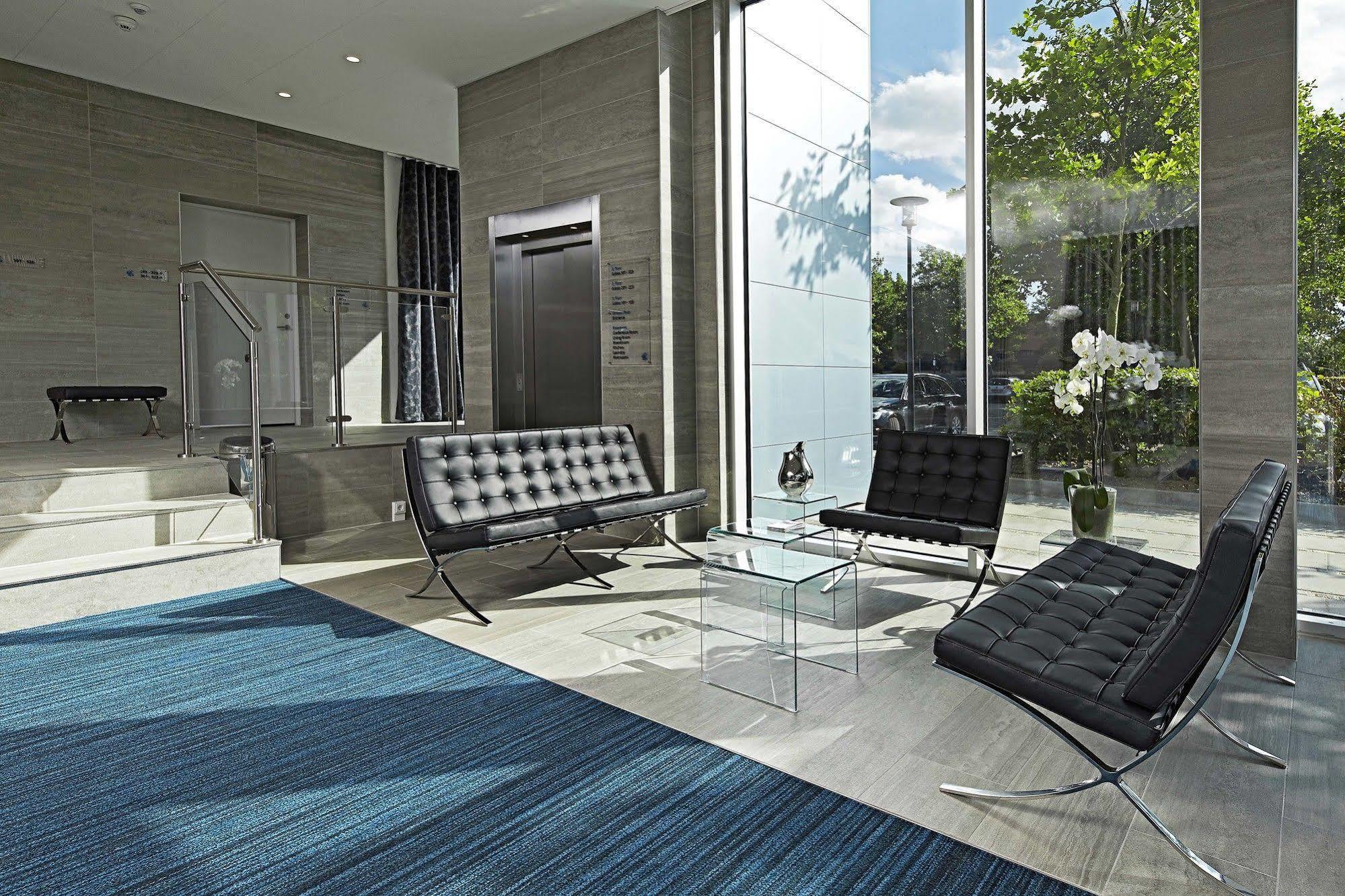 Living Suites Naerum Экстерьер фото