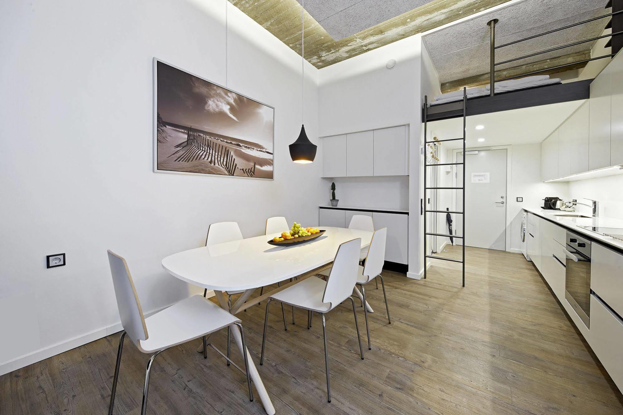 Living Suites Naerum Экстерьер фото